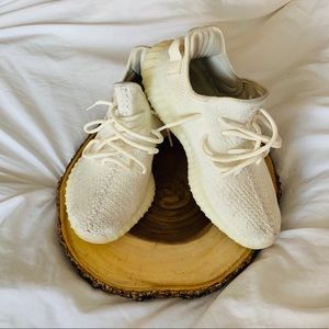 Adida White Yeezys